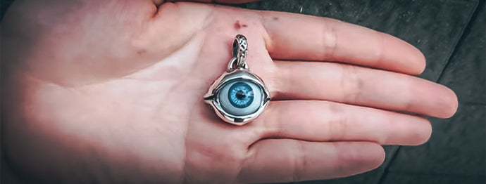 Eye Jewelry: szimbolika és jelentősége faragott az idő