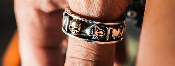 Koponya jegygyűrű – eredeti gótikus ihletésű ékszerek